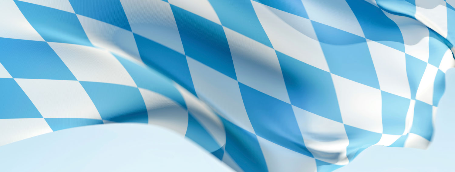 Nahaufnahme: Bayerische Flagge.